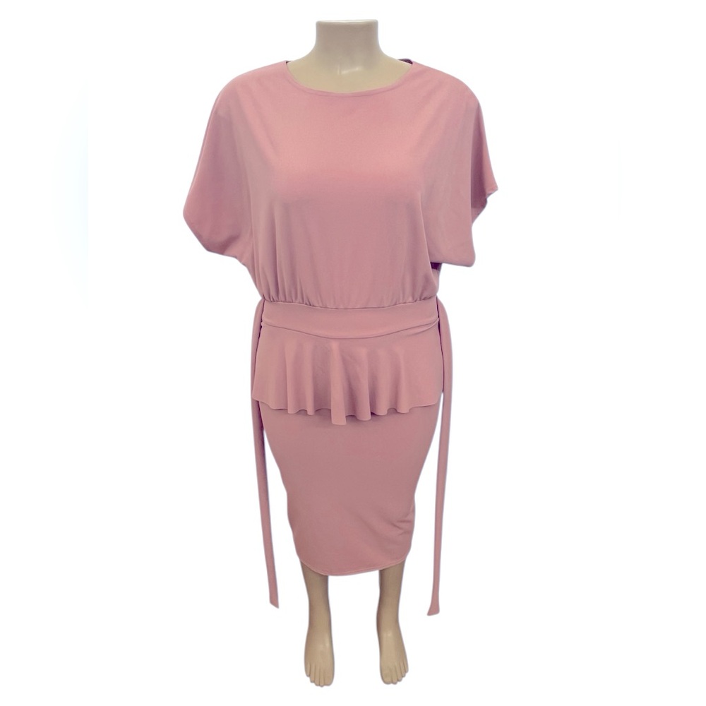 Boohoo Size 16 Pink Scuba Twist Front Ruffle Peplum
Midi Dress.‎